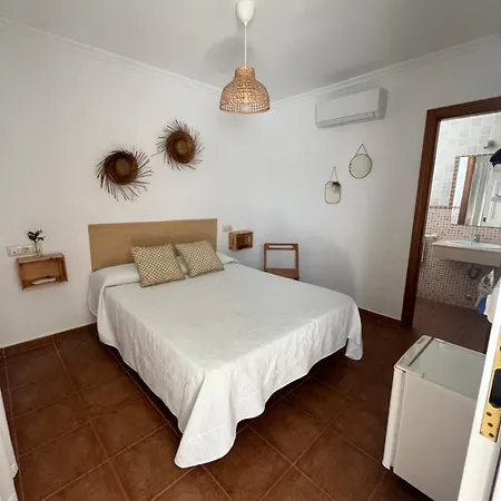 Hostal La Tarayuela Barbate Exterior photo
